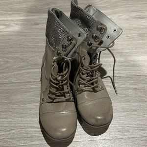 $30 GUESS boots